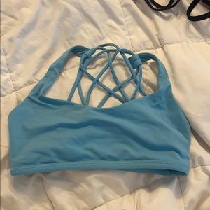 Lululemon Free to be Will bra